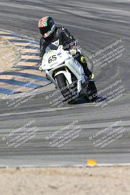 media/Dec-01-2025-Moto Forza (Mon) [[2daa91e15f]]/2-Intermediate Group/Session 2 (Turns 9 and 10)/